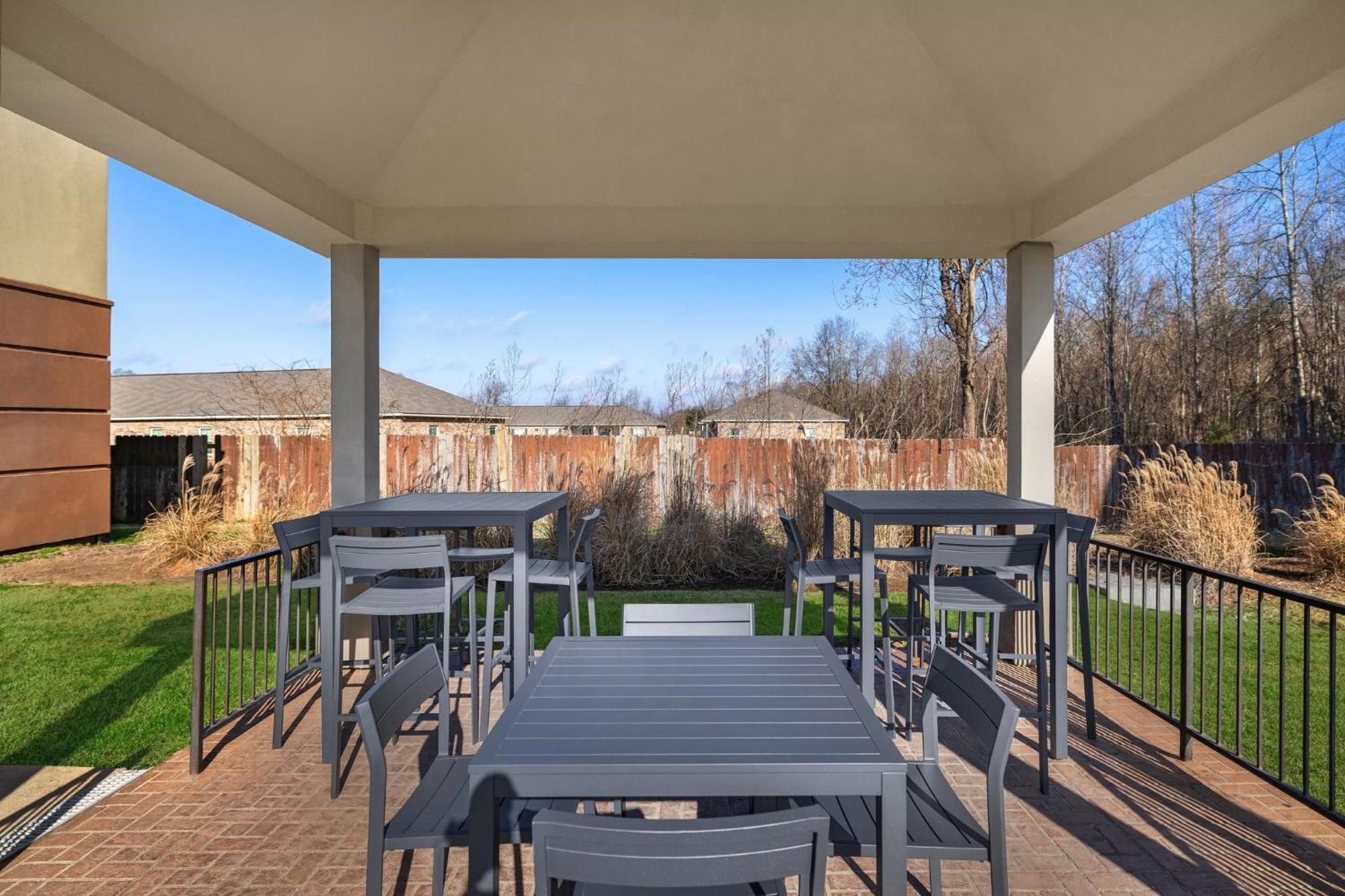 Candlewood Suites Alexandria By Ihg Exterior photo